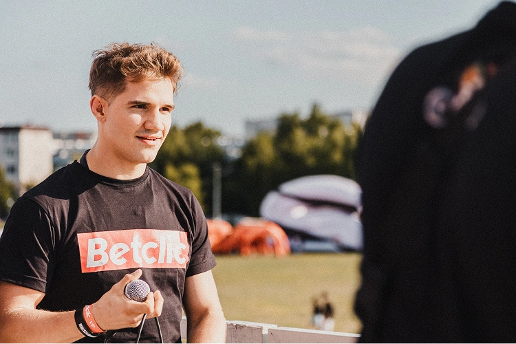 projekt-betclic-freestyle-karuzela-01