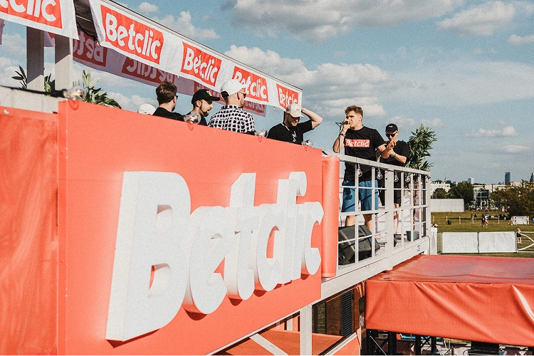 projekt-betclic-freestyle-karuzela-02